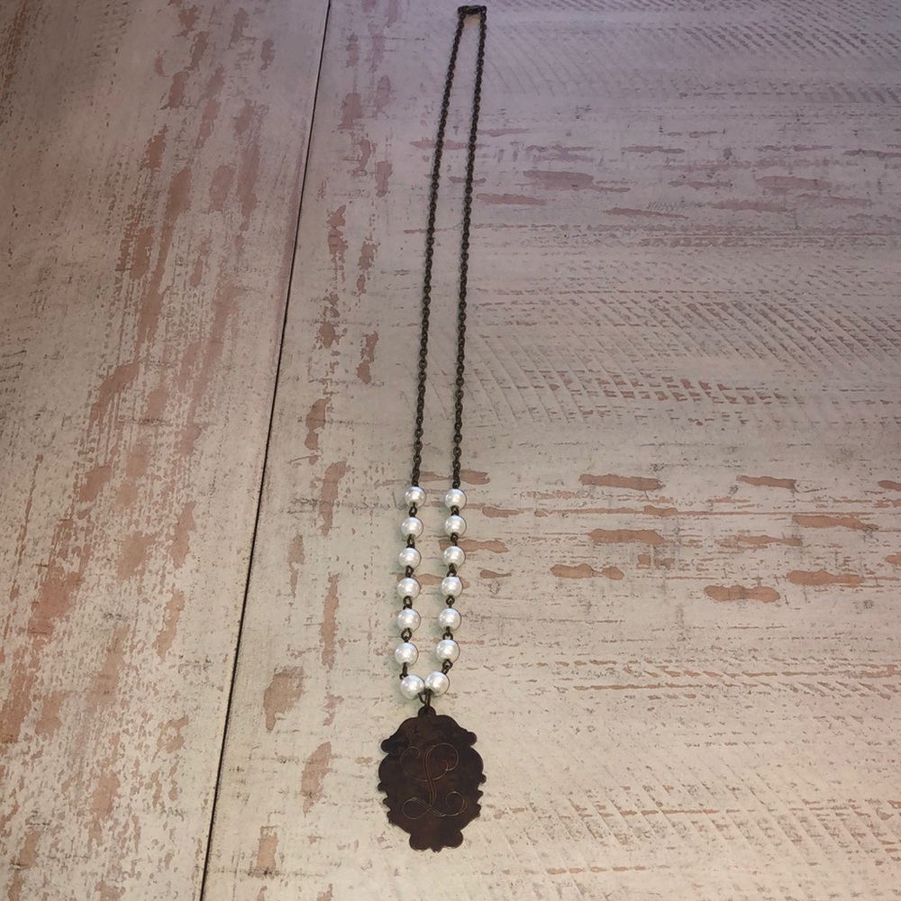 L initial pearl necklace